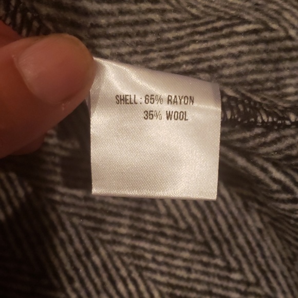 H2H have to have  brand nwt jacket - Picture 4 of 8